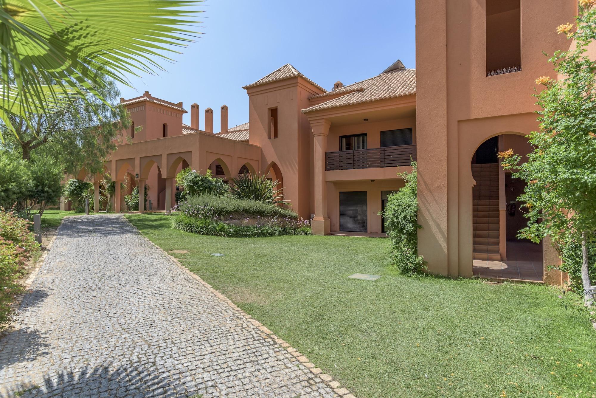 Amendoeira Golf Resort - Apartments And Villas Силвеш Экстерьер фото