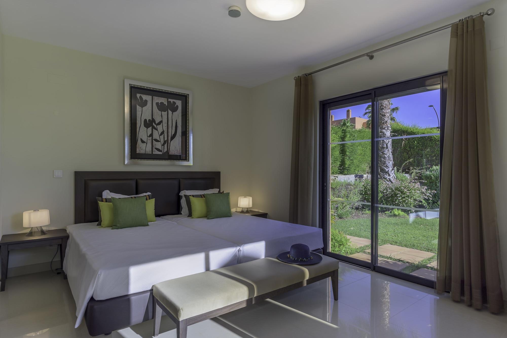 Amendoeira Golf Resort - Apartments And Villas Силвеш Экстерьер фото
